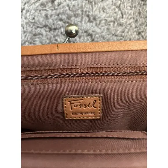 Vintage Fossil Clutch Purse with kiss closurr. Leather with braided strap - Picture 2 of 3